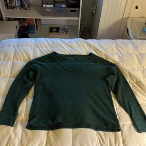 American Eagle V Neck Sweater Top